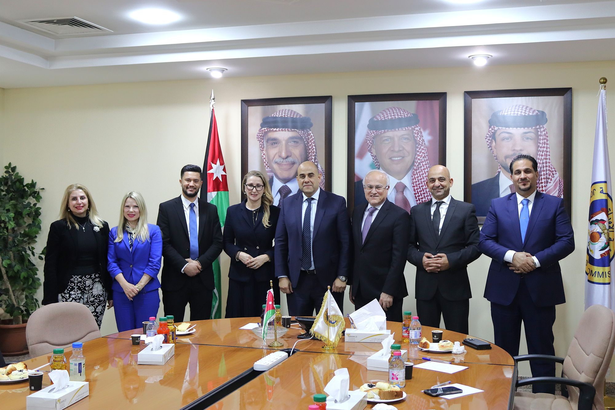 مجلس مفوضي هيئة الأوراق المالية يستقبل سفيرة جمهورية التشيك